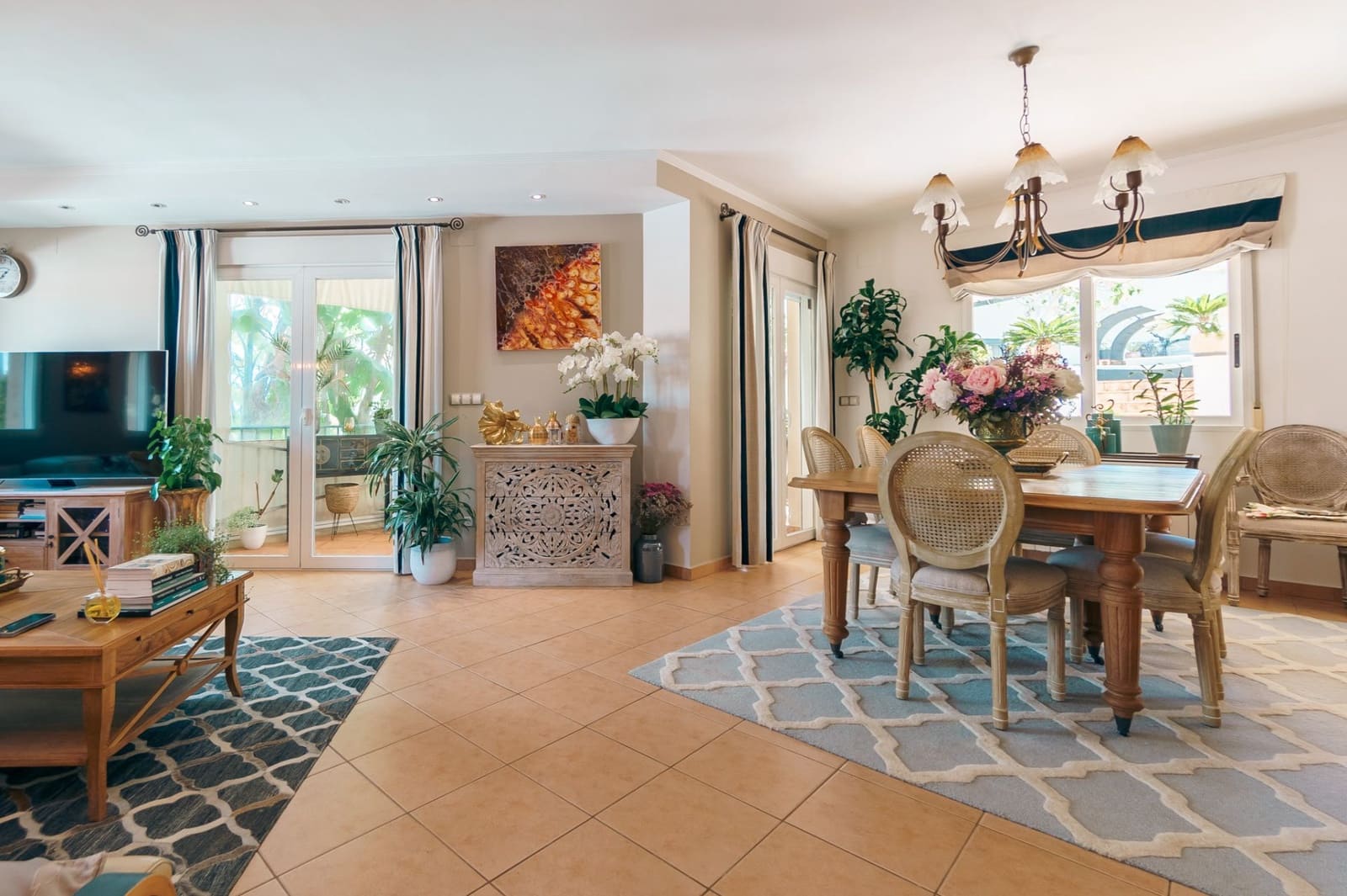 Chalet de 4 habitaciones en Alfaz del Pi / L'Alfàs del Pi en venta con piscina garaje - 695.000 € (Ref: 9349030)