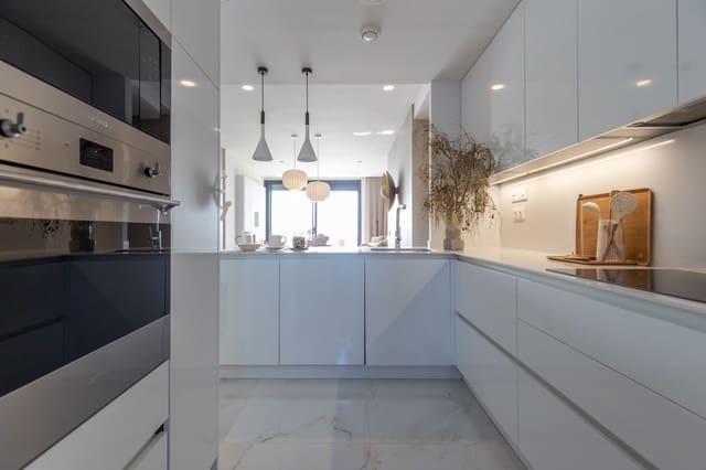 2 sovrum Lägenhet till salu i Benidorm med pool garage - 665 000 € (Ref: 9349031)