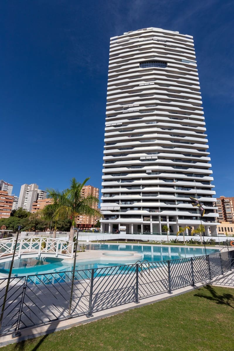 3 sovrum Lägenhet till salu i Benidorm med pool garage - 641 250 € (Ref: 9366980)