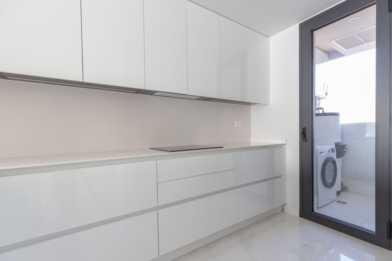 3 sovrum Lägenhet till salu i Benidorm med pool garage - 641 250 € (Ref: 9366980)