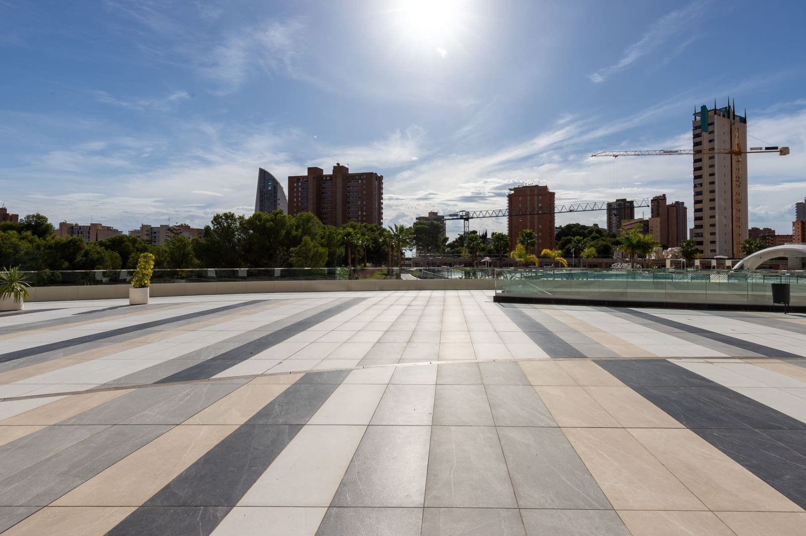 3 sovrum Lägenhet till salu i Benidorm med pool garage - 641 250 € (Ref: 9366980)