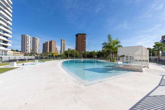3 sovrum Lägenhet till salu i Benidorm med pool garage - 641 250 € (Ref: 9366980)