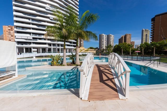3 sovrum Lägenhet till salu i Benidorm med pool garage - 641 250 € (Ref: 9366980)