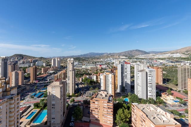 3 sovrum Lägenhet till salu i Benidorm med pool garage - 641 250 € (Ref: 9366980)