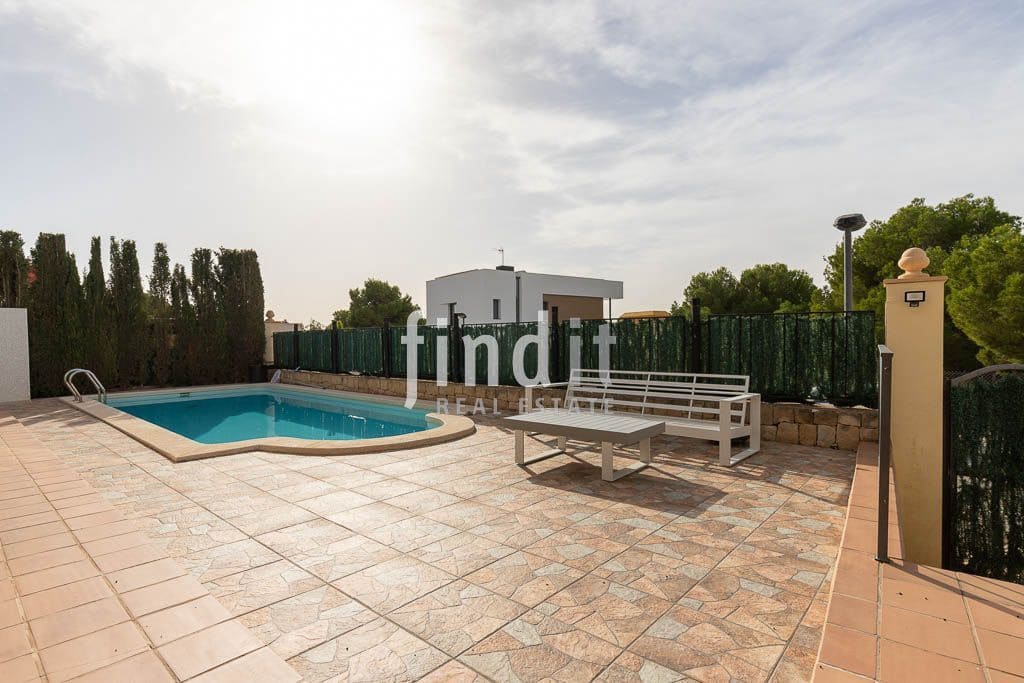 3 bedroom Villa for sale in Finestrat with pool garage - € 680,000 (Ref: 9393882)