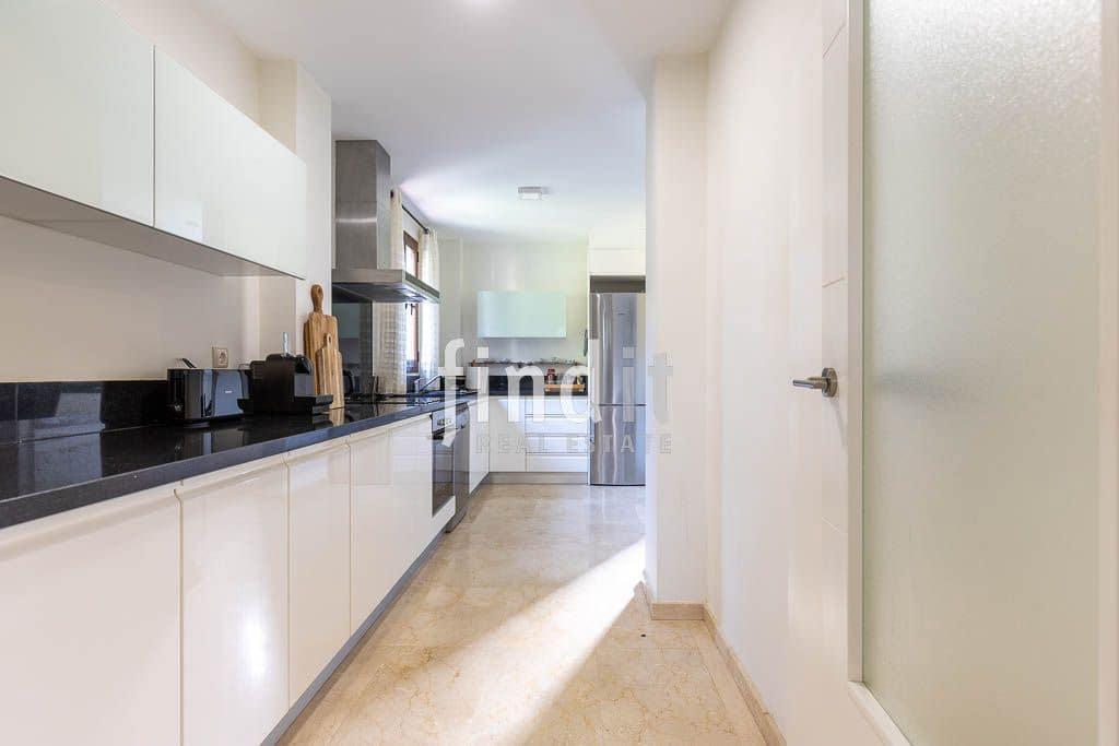 3 bedroom Villa for sale in Finestrat with pool garage - € 680,000 (Ref: 9393882)