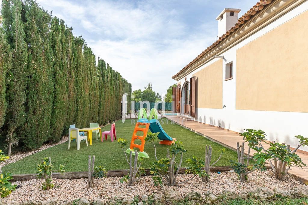 3 bedroom Villa for sale in Finestrat with pool garage - € 680,000 (Ref: 9393882)