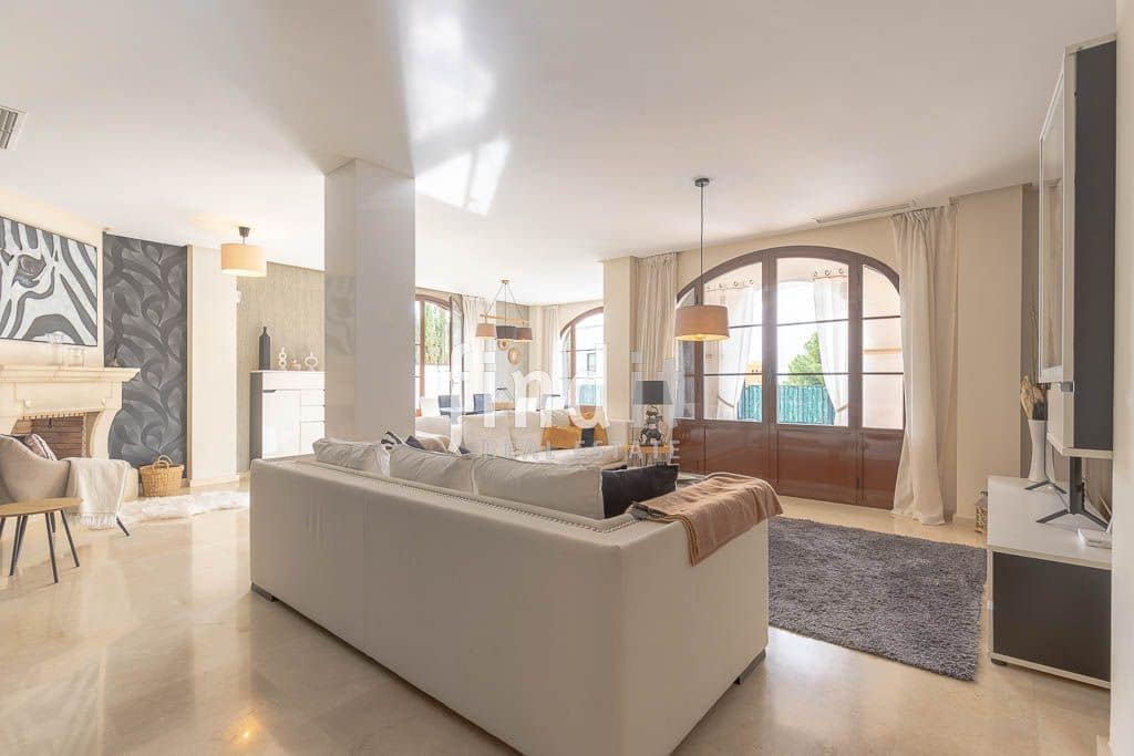 3 bedroom Villa for sale in Finestrat with pool garage - € 680,000 (Ref: 9393882)