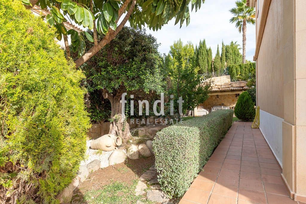 3 bedroom Villa for sale in Finestrat with pool garage - € 680,000 (Ref: 9393882)