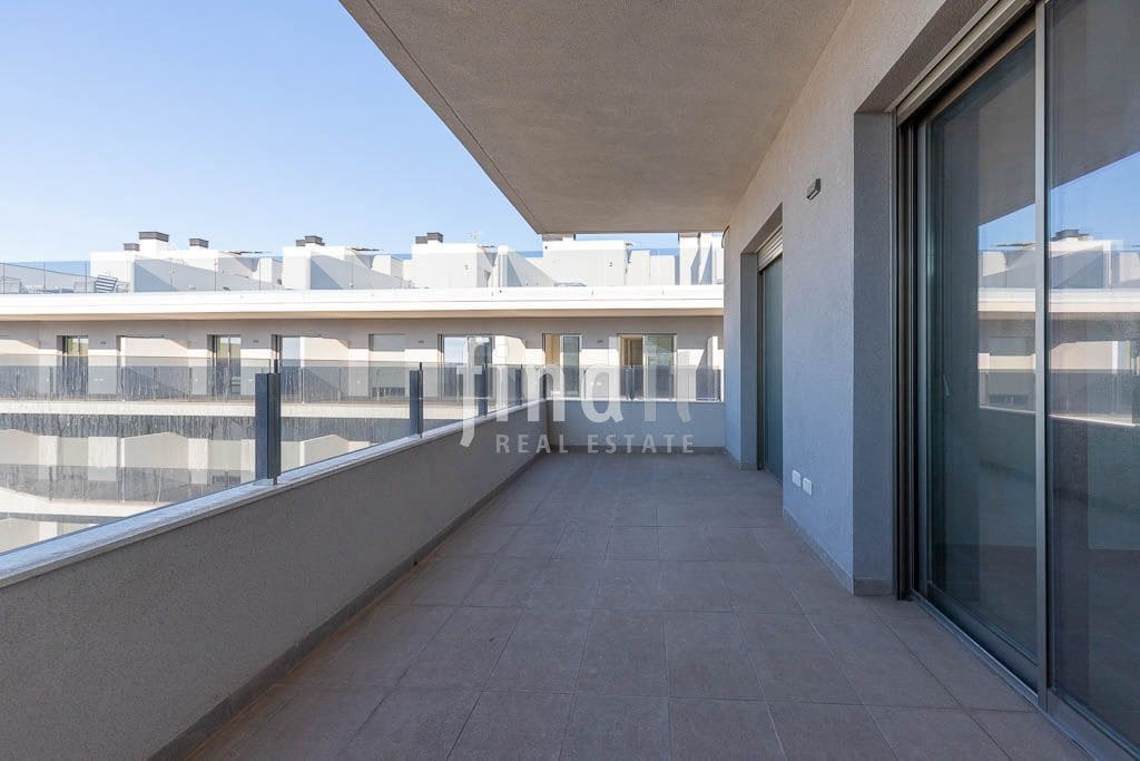 Apartamento de 3 habitaciones en Santa Pola en venta con piscina garaje - 495.000 € (Ref: 9400432)