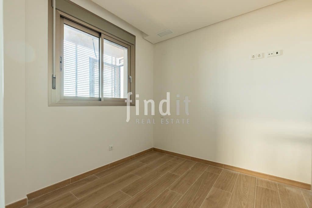 Apartamento de 3 habitaciones en Santa Pola en venta con piscina garaje - 495.000 € (Ref: 9400432)