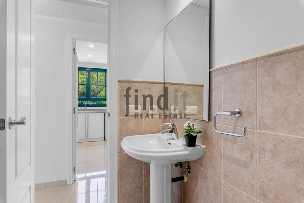 2 soverom Leilighet til salgs i Finestrat med svømmebasseng garasje - € 395 000 (Ref: 9547692)