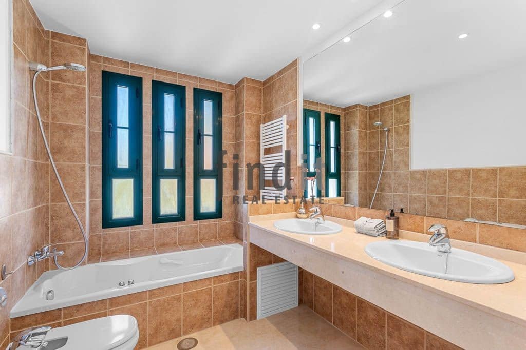 2 soverom Leilighet til salgs i Finestrat med svømmebasseng garasje - € 395 000 (Ref: 9547692)