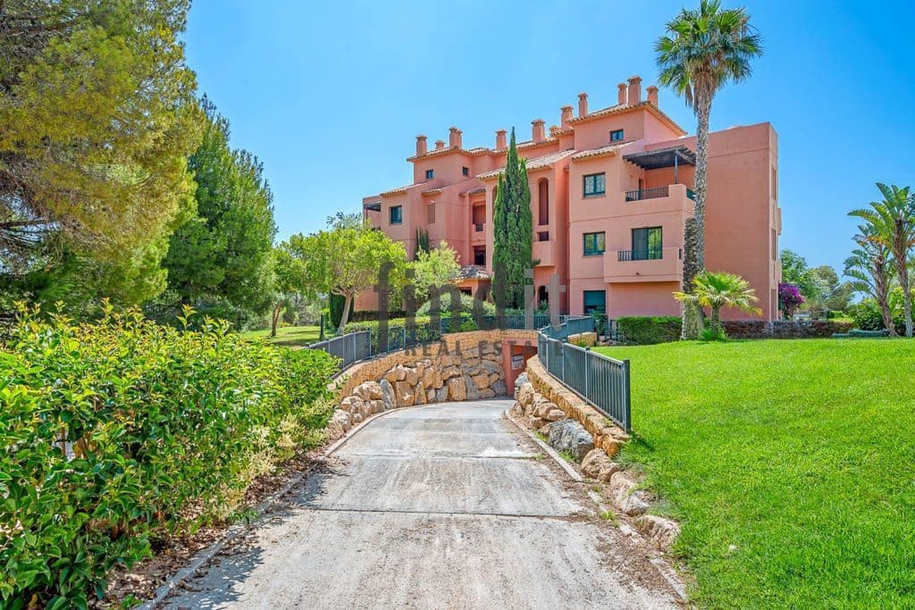 2 soverom Leilighet til salgs i Finestrat med svømmebasseng garasje - € 395 000 (Ref: 9547692)