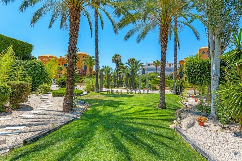 2 quarto Bungalow para venda em Finestrat com piscina garagem - 295 000 € (Ref: 9547693)