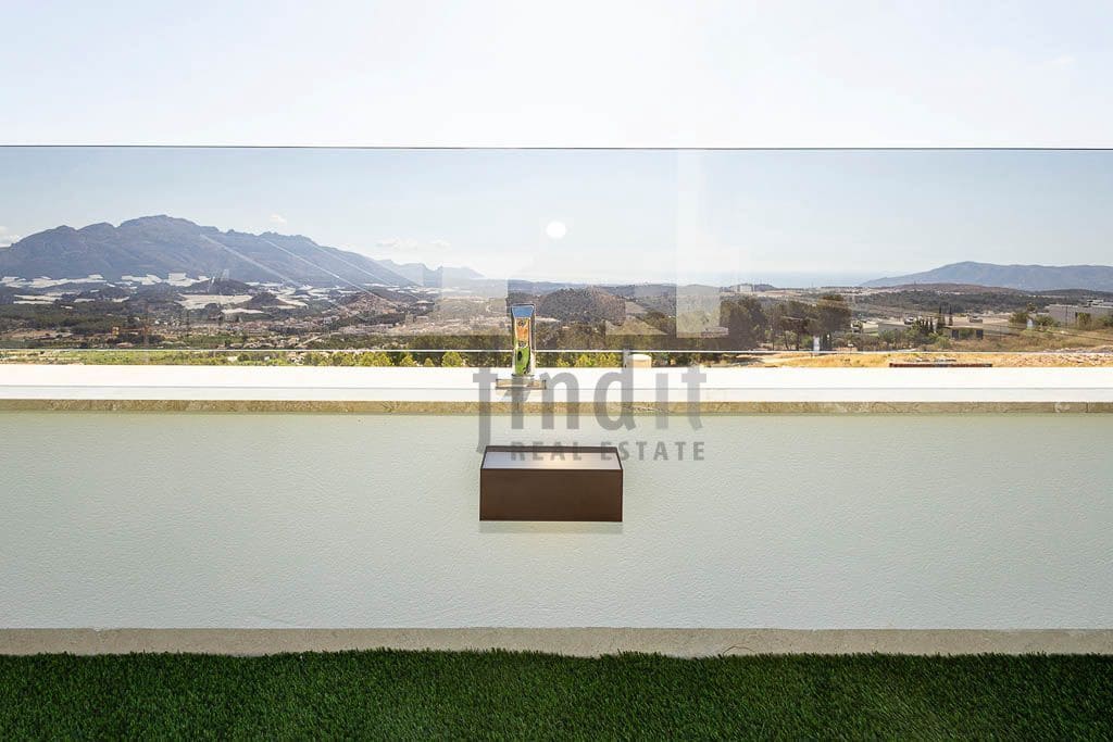 3 sypialnia Willa na sprzedaż w Polop z basenem garażem - 598 000 € (Ref: 9570699)