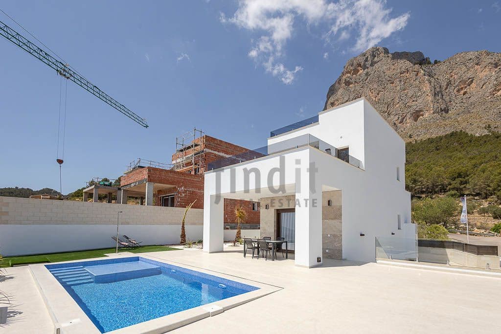 3 sypialnia Willa na sprzedaż w Polop z basenem garażem - 598 000 € (Ref: 9570699)