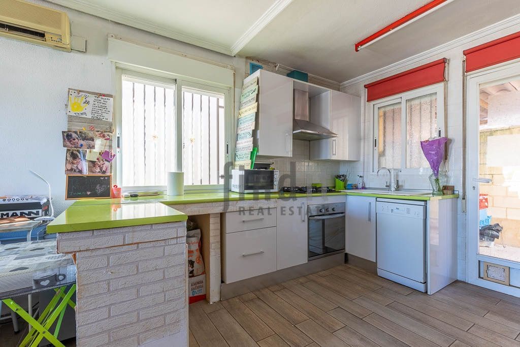 2 soveværelse Bungalow til salg i Polop med garage - € 169.000 (Ref: 9607225)