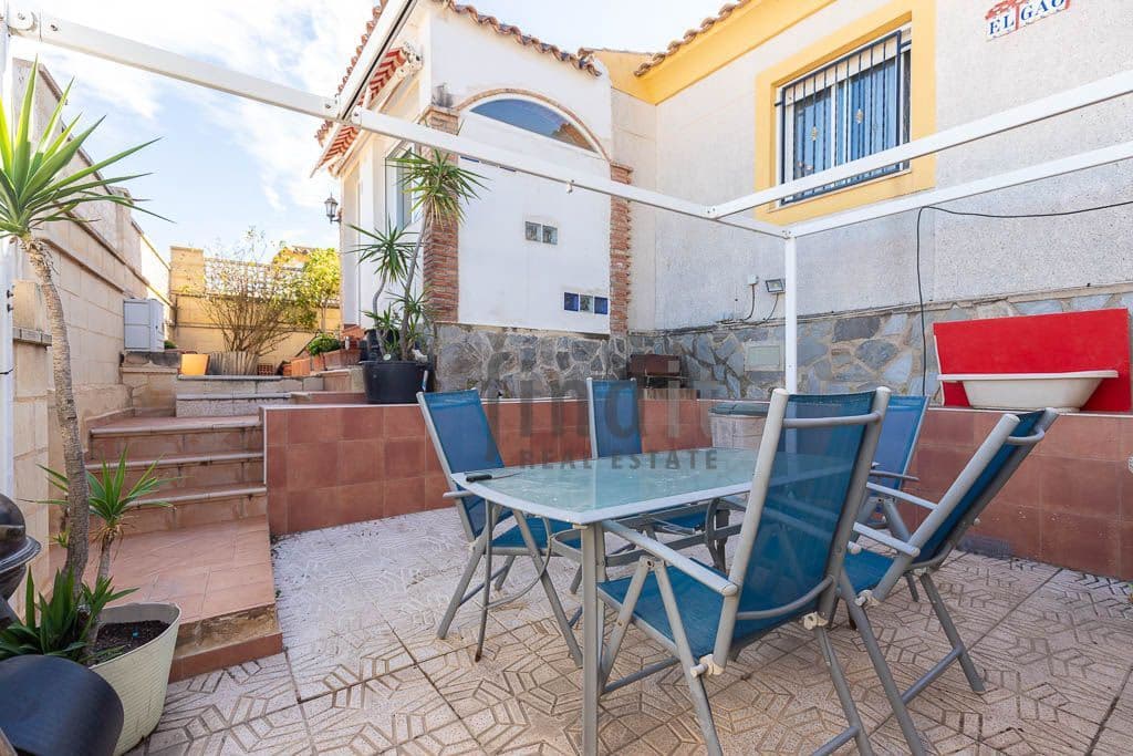 2 soveværelse Bungalow til salg i Polop med garage - € 169.000 (Ref: 9607225)