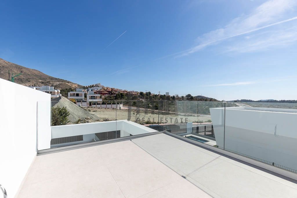 3 bedroom Villa for sale in Finestrat with pool garage - € 575,000 (Ref: 9625349)