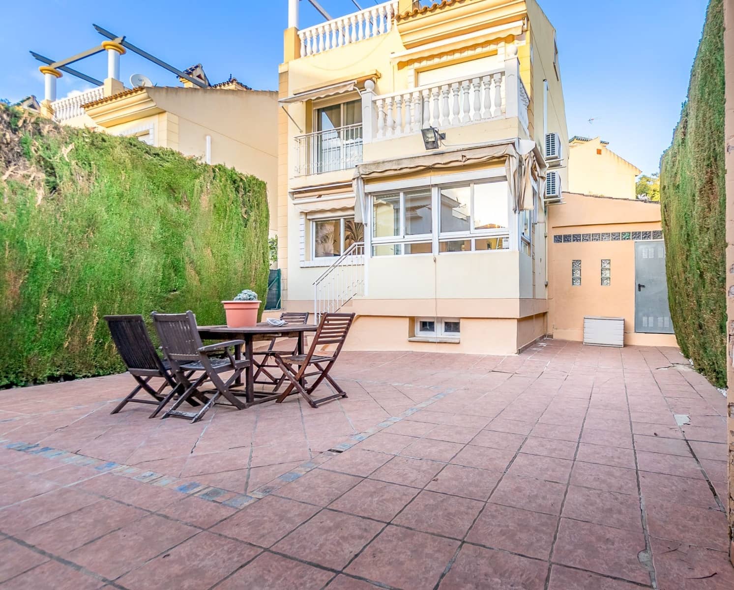 2 quarto Moradia para venda em La Nucia com piscina garagem - 324 000 € (Ref: 9658366)