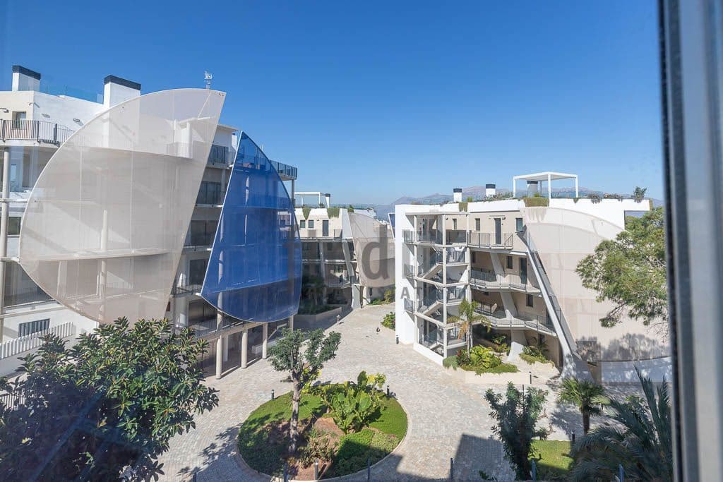 2 bedroom Apartment for sale in Albir with garage - € 325,000 (Ref: 9665951)