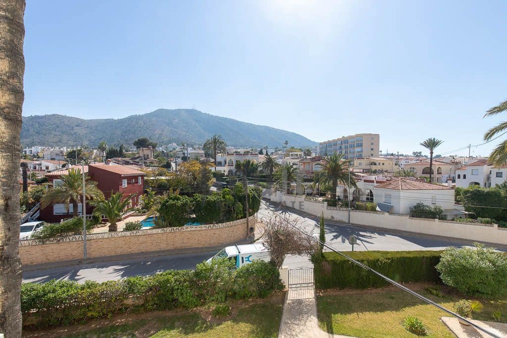 2 bedroom Apartment for sale in Albir with garage - € 325,000 (Ref: 9665951)