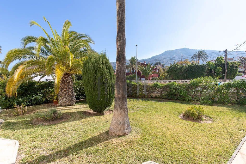 2 bedroom Apartment for sale in Albir with garage - € 325,000 (Ref: 9665951)