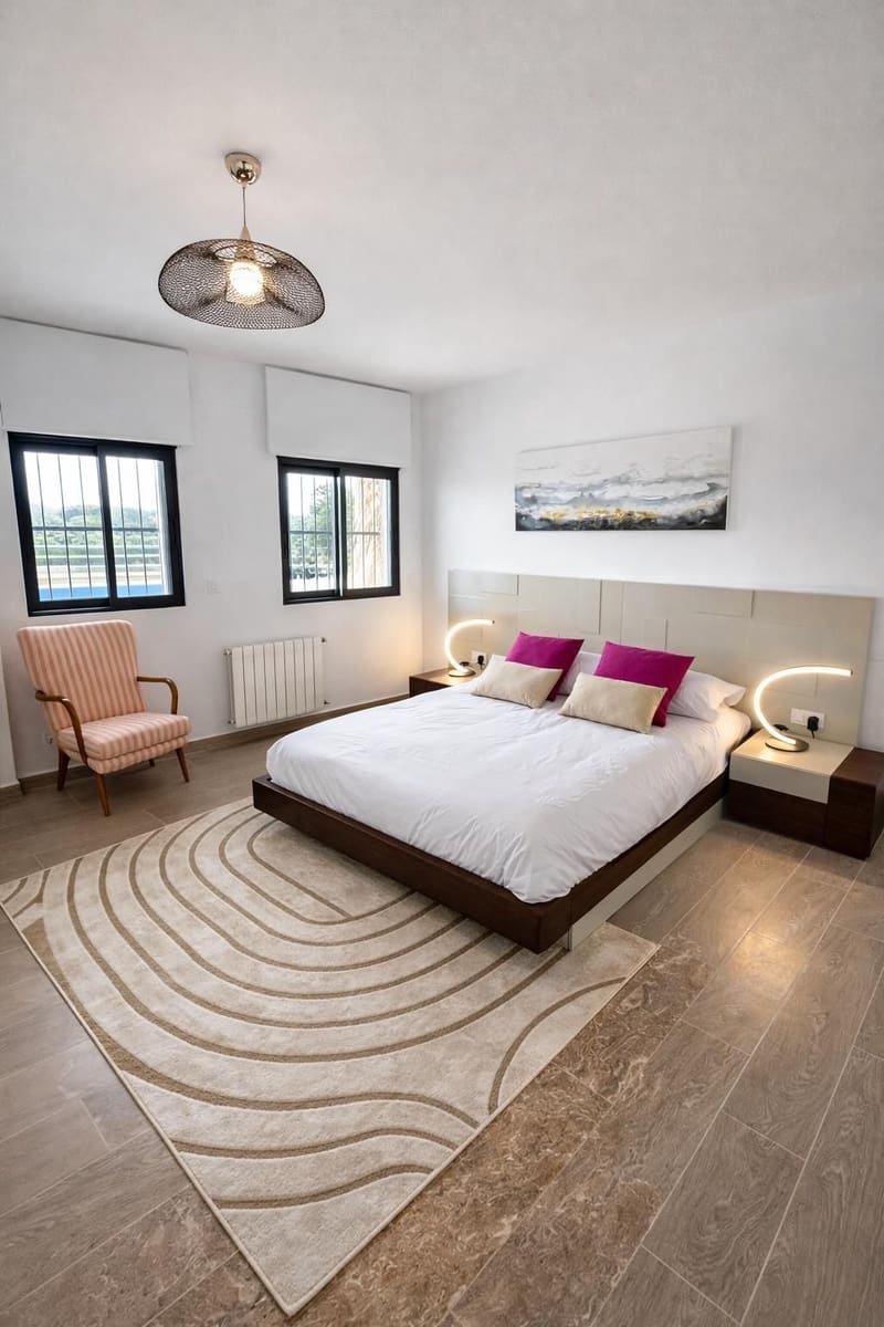 4 soveværelse Villa til salg i La Nucia med swimmingpool - € 895.000 (Ref: 9828290)