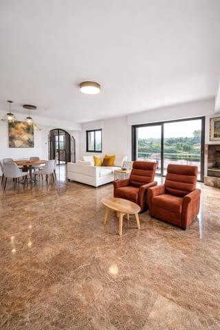 4 soveværelse Villa til salg i La Nucia med swimmingpool - € 895.000 (Ref: 9828290)