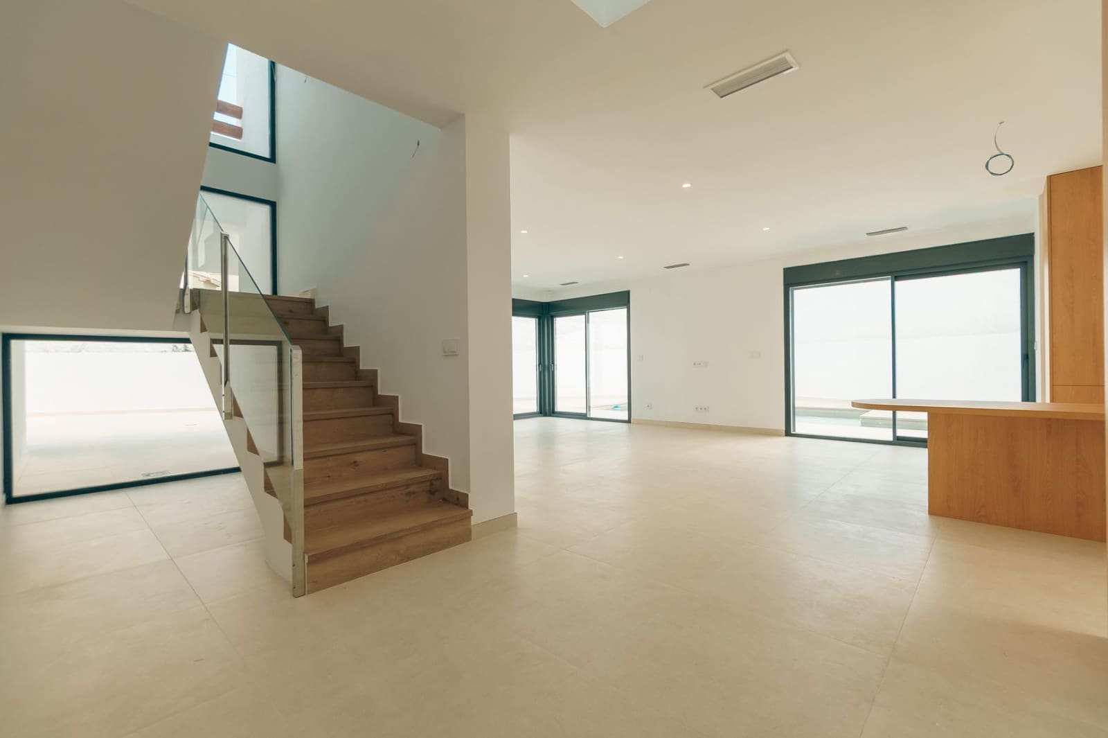 4 soveværelse Villa til salg i Albir med swimmingpool - € 1.195.000 (Ref: 9842146)