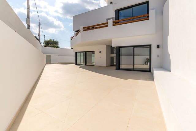 4 soveværelse Villa til salg i Albir, Alfaz del Pi / L'Alfàs del Pi med swimmingpool - € 1.195.000 (Ref: 9842146)