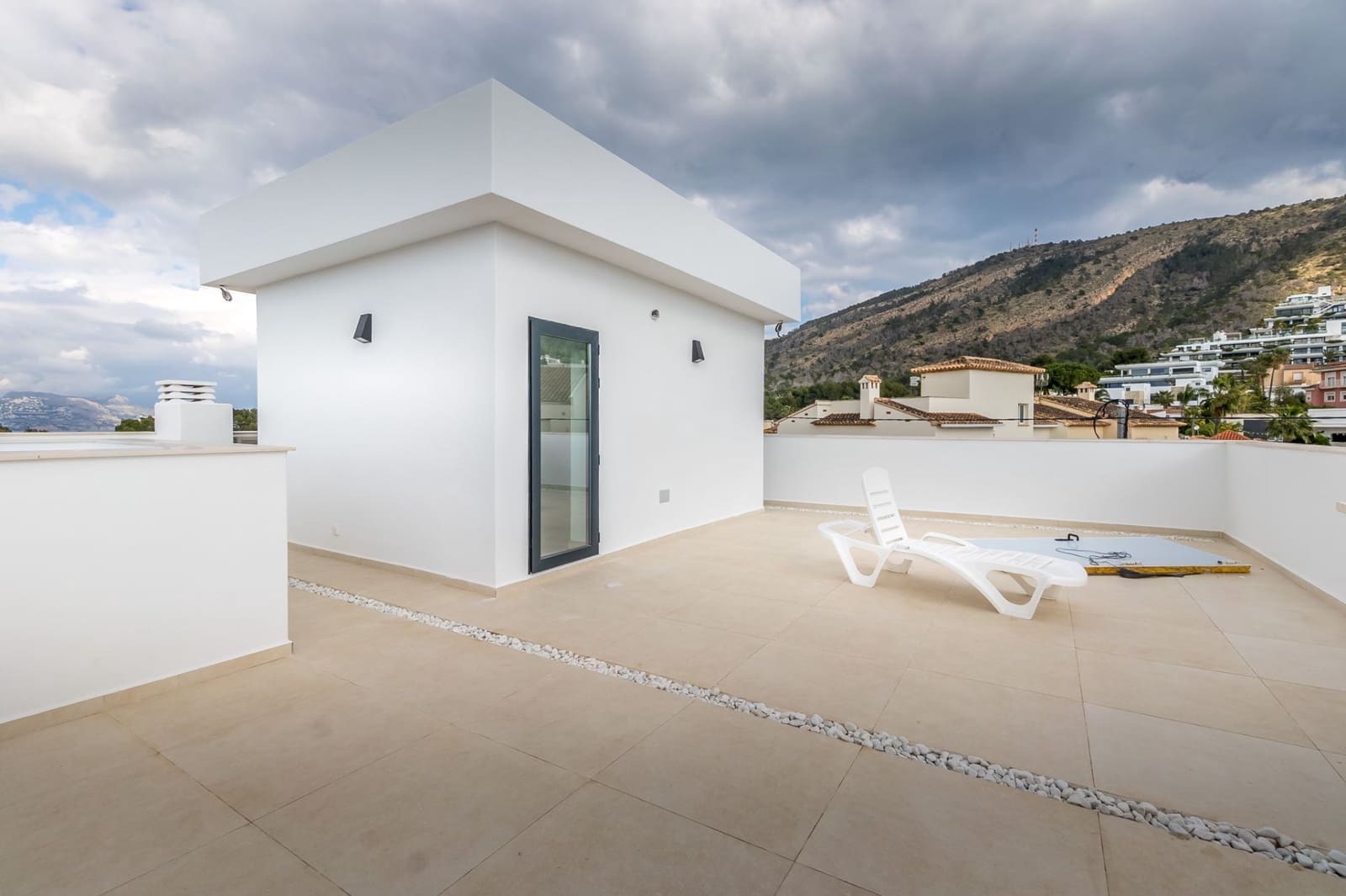 4 soveværelse Villa til salg i Albir med swimmingpool - € 1.195.000 (Ref: 9842146)