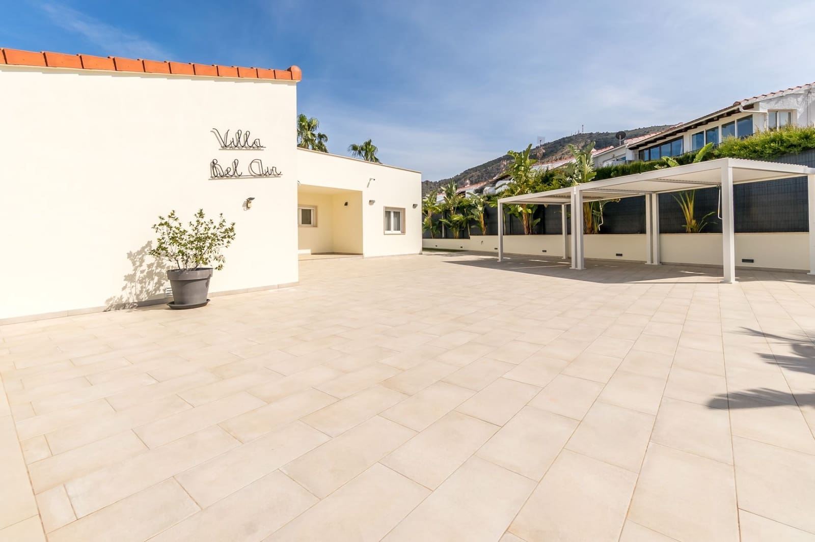 4 soveværelse Villa til salg i Albir med swimmingpool - € 1.150.000 (Ref: 9842147)