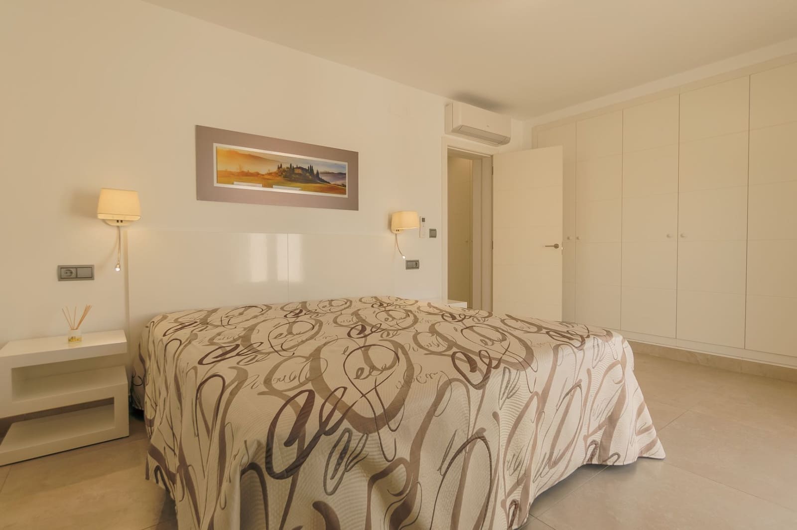 4 soveværelse Villa til salg i Albir med swimmingpool - € 1.150.000 (Ref: 9842147)