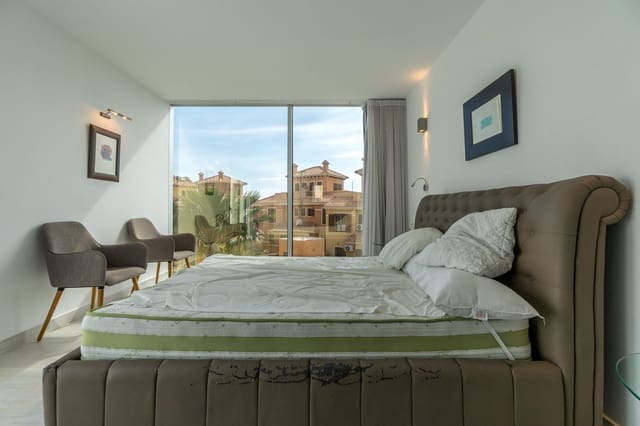 4 Zimmer Villa zu verkaufen in Finestrat mit Pool - 549.000 € (Ref: 9932824)