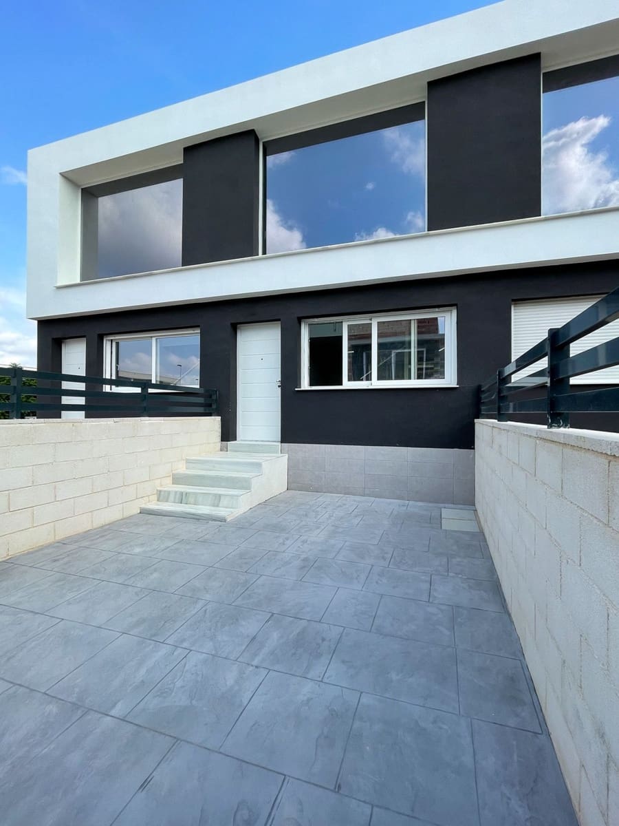 Chalet de 2 habitaciones en Santa Pola en venta con piscina - 289.000 € (Ref: 9949162)
