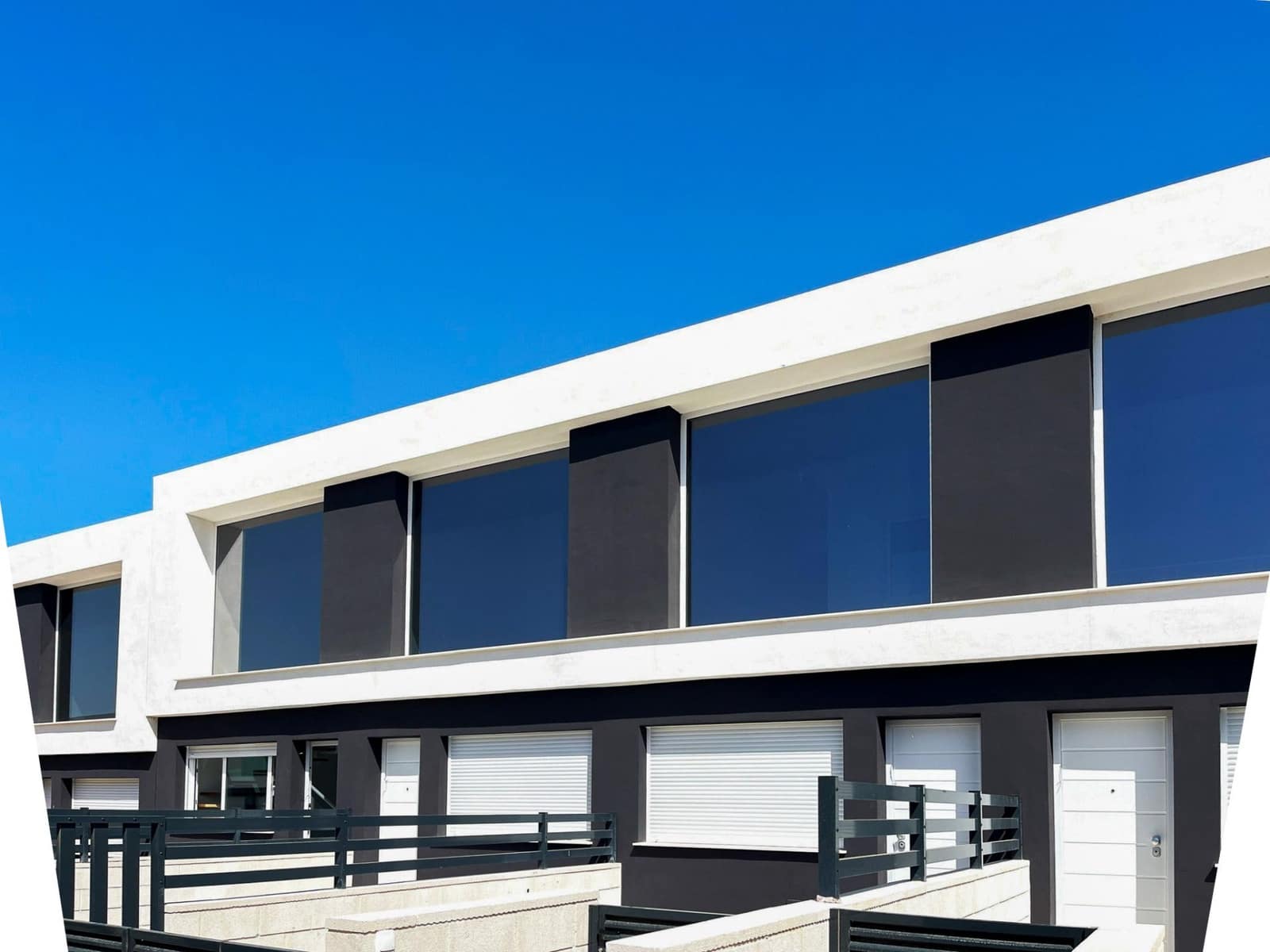 Chalet de 2 habitaciones en Santa Pola en venta con piscina - 289.000 € (Ref: 9949162)