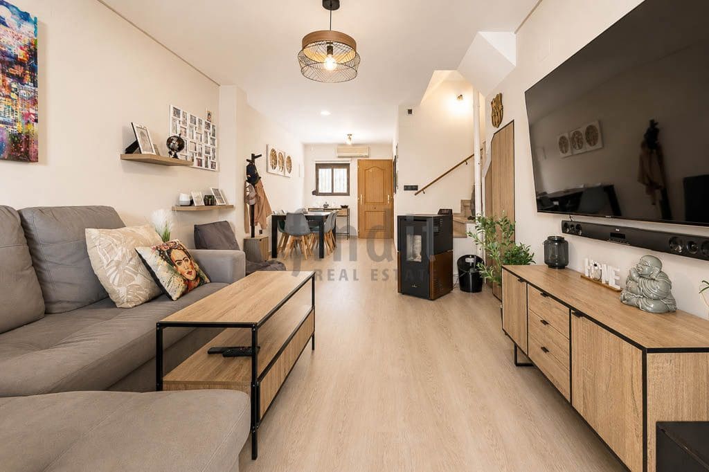 3 bedroom Villa for sale in Albir - € 299,000 (Ref: 9966130)