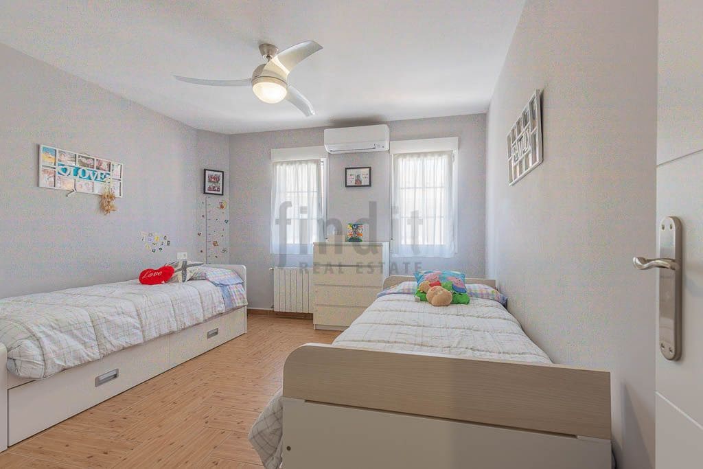 4 slaapkamer Villa te koop in Albir met zwembad garage - € 595.000 (Ref: 9986406)