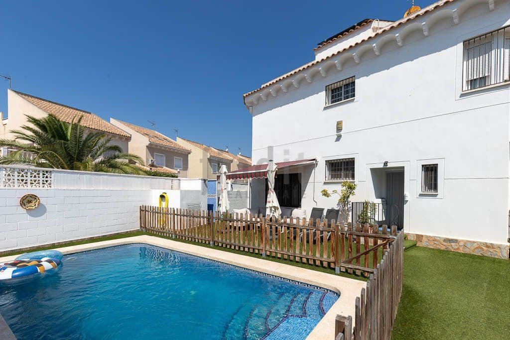 4 slaapkamer Villa te koop in Albir met zwembad garage - € 595.000 (Ref: 9986406)