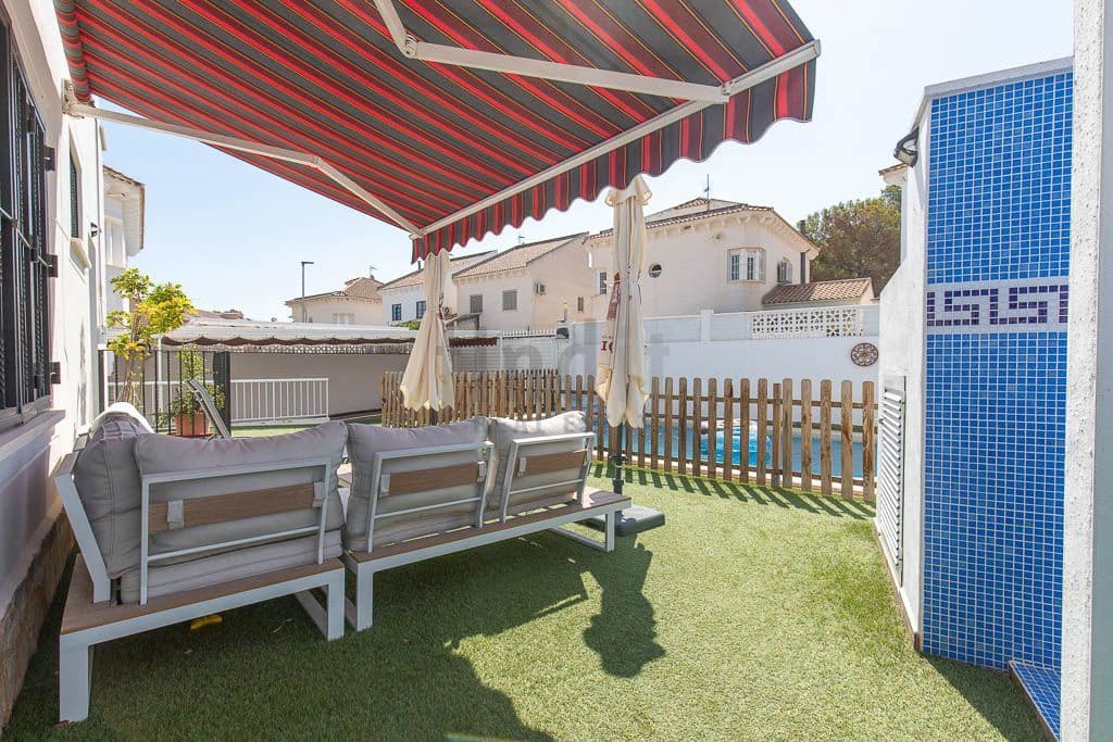 4 slaapkamer Villa te koop in Albir met zwembad garage - € 595.000 (Ref: 9986406)