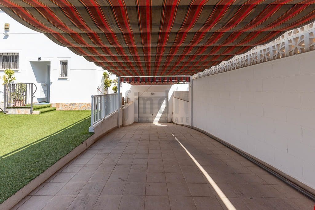 4 slaapkamer Villa te koop in Albir met zwembad garage - € 595.000 (Ref: 9986406)