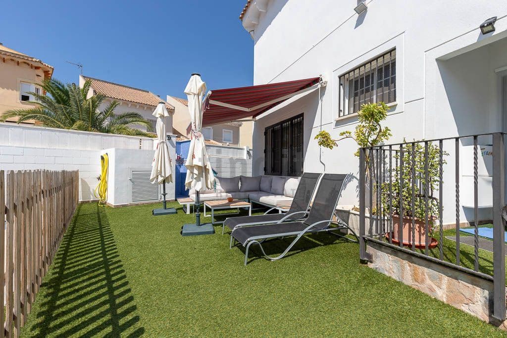 4 slaapkamer Villa te koop in Albir met zwembad garage - € 595.000 (Ref: 9986406)