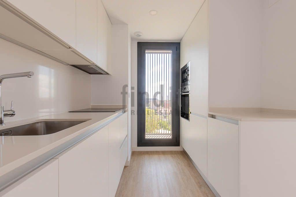 3 soverom Leilighet til salgs i Alicante by med svømmebasseng garasje - € 430 000 (Ref: 9998096)