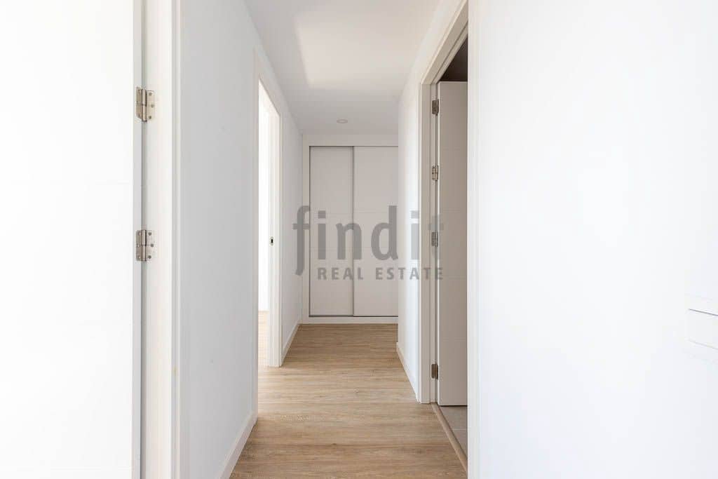 3 soverom Leilighet til salgs i Alicante by med svømmebasseng garasje - € 430 000 (Ref: 9998096)