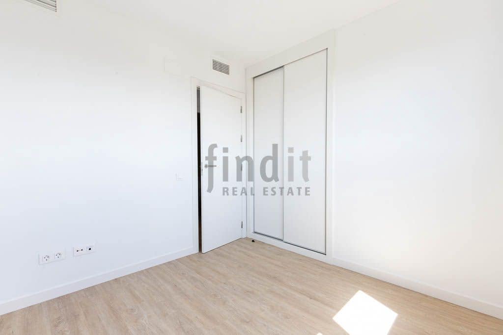 3 soverom Leilighet til salgs i Alicante by med svømmebasseng garasje - € 430 000 (Ref: 9998096)