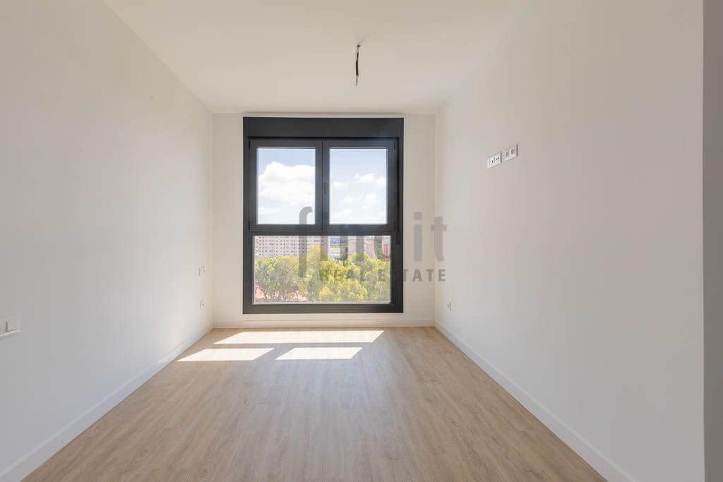 3 soverom Leilighet til salgs i Alicante by med svømmebasseng garasje - € 430 000 (Ref: 9998096)