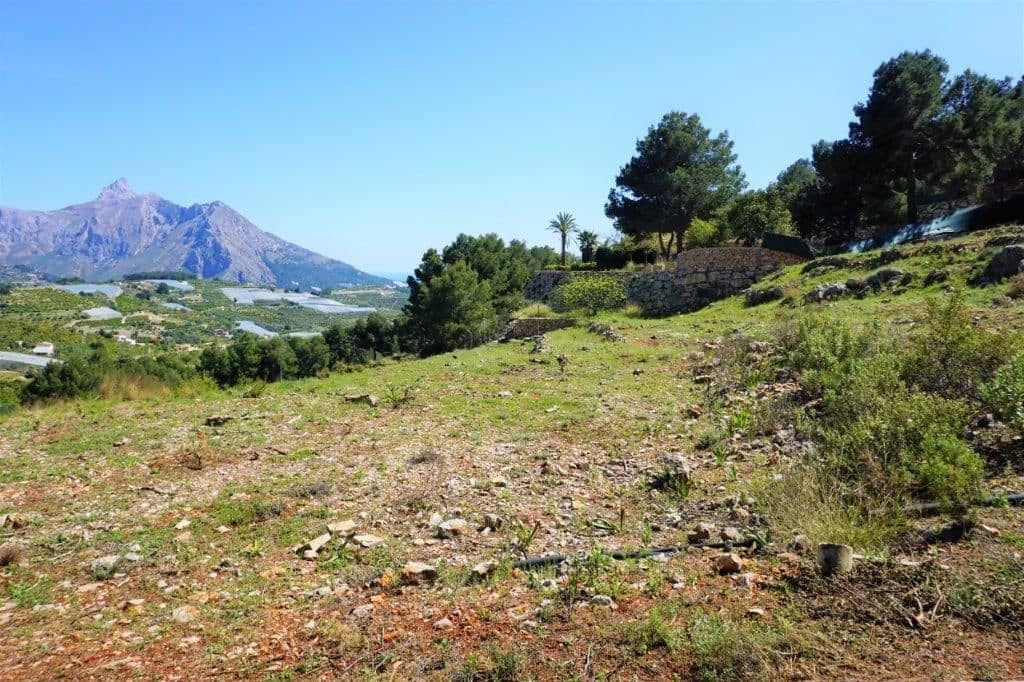 Grunde uden byggetilladelser til salg i Guadalest - € 360.000 (Ref: 4891511)
