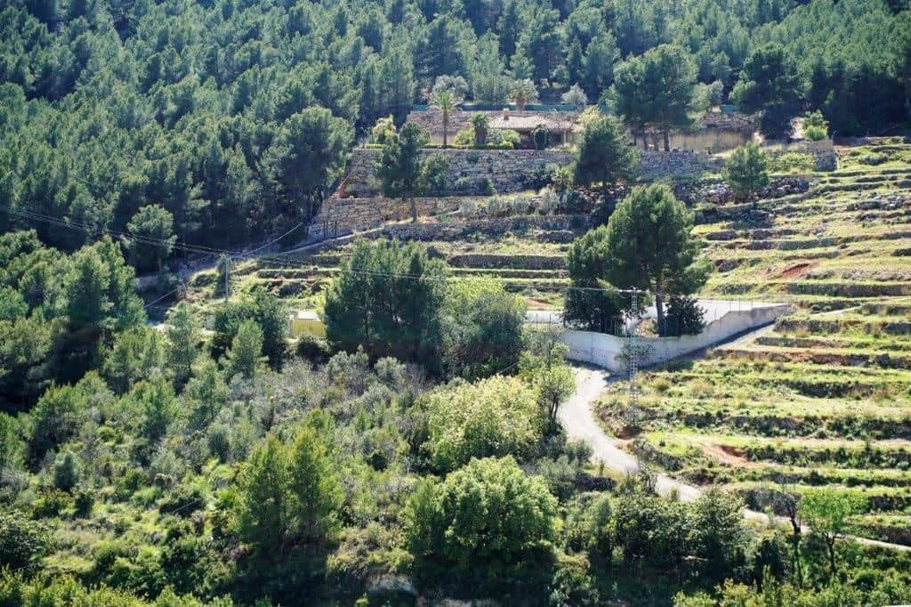 Grunde uden byggetilladelser til salg i Guadalest - € 360.000 (Ref: 4891511)